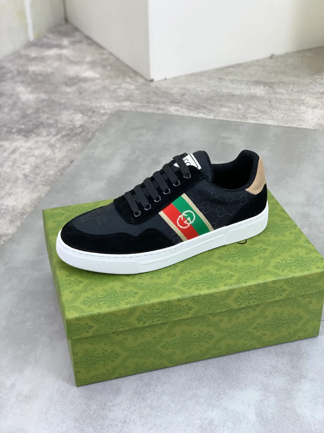Men's men's shoes 💰P440💰 [New model] (GUCCI) official website's latest 🎁🎁casual and fashionable men's shoes 👟, hot style 💥 style is simple and elegant, exclusive for trendy men. Unique official website's latest brand double G elements Original 👑Gucci decoration, fashionable and generous, the fabric is original frosted calfskin✅Fully imported first-layer pigskin lining, the official website specifies wear-resistant, lightweight original rubber casual outsole, the classic model is taken in real life🎬38-44 3️⃣ colors available